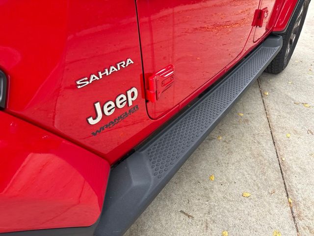 2018 Jeep Wrangler Unlimited Sahara 4x4 - 23075880 - 3