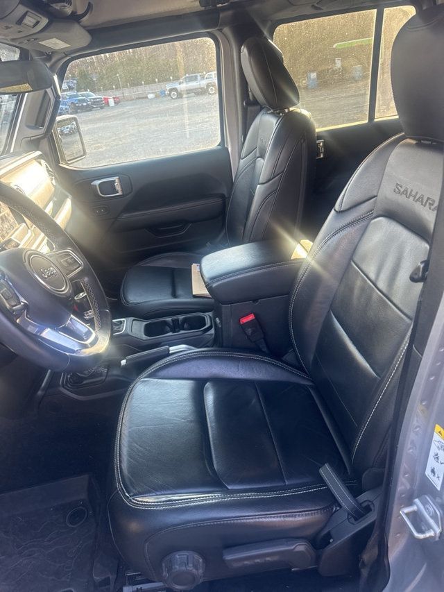 2018 Jeep Wrangler Unlimited Sahara 4x4 - 22969144 - 19