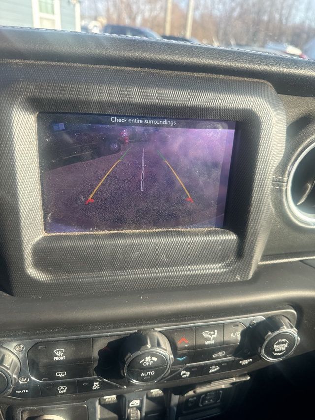 2018 Jeep Wrangler Unlimited Sahara 4x4 - 22969144 - 22