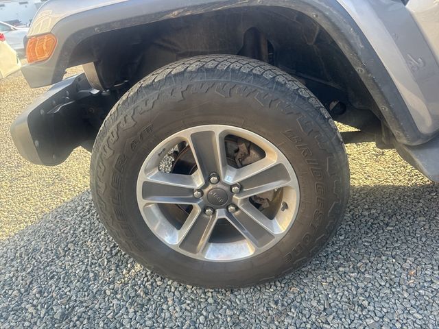 2018 Jeep Wrangler Unlimited Sahara 4x4 - 22969144 - 23