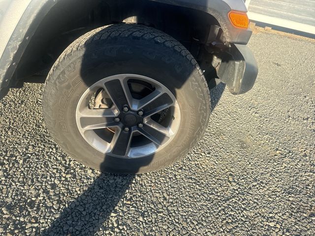 2018 Jeep Wrangler Unlimited Sahara 4x4 - 22969144 - 26