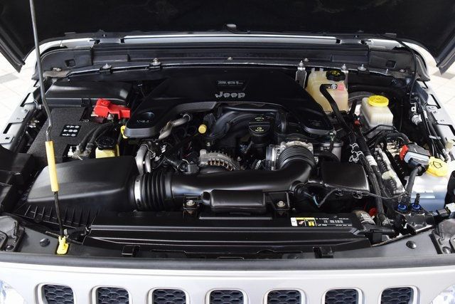 2018 Jeep Wrangler Unlimited Sahara 4x4 - 22969144 - 29