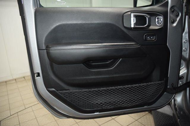 2018 Jeep Wrangler Unlimited Sahara 4x4 - 22969144 - 45