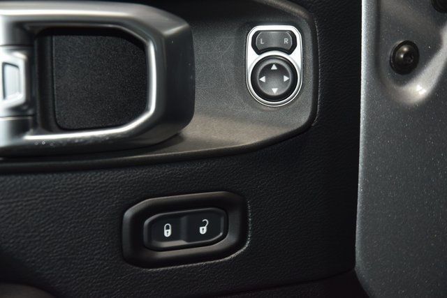 2018 Jeep Wrangler Unlimited Sahara 4x4 - 22969144 - 46