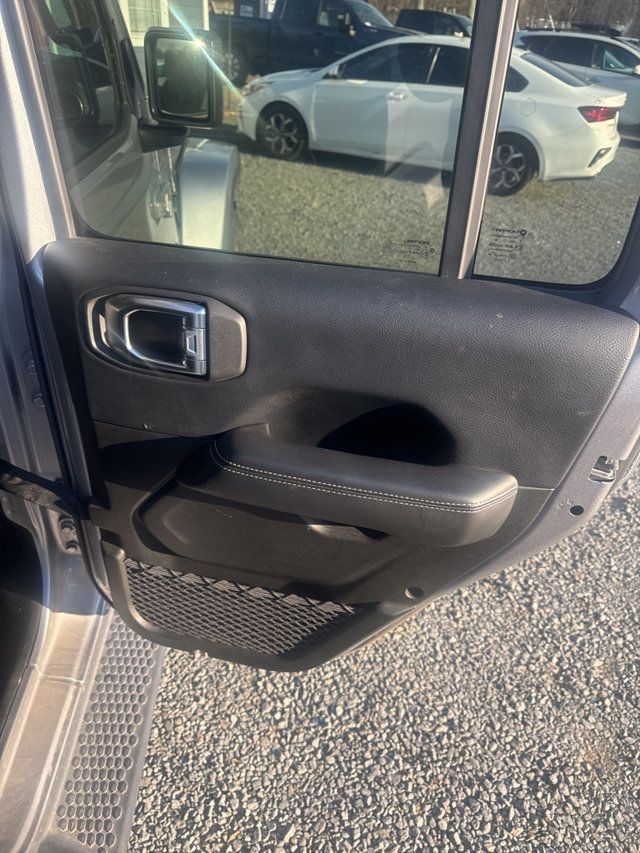 2018 Jeep Wrangler Unlimited Sahara 4x4 - 22969144 - 8