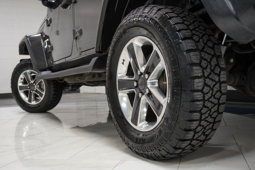 2018 Jeep Wrangler Unlimited Sahara photo 7