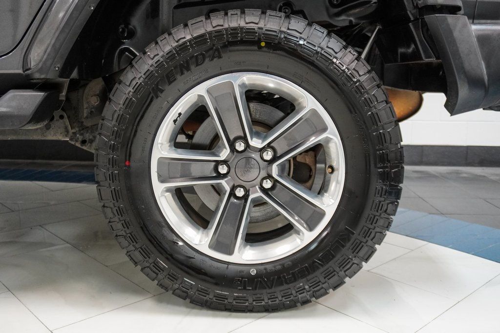 2018 Jeep Wrangler Unlimited Sahara photo 8