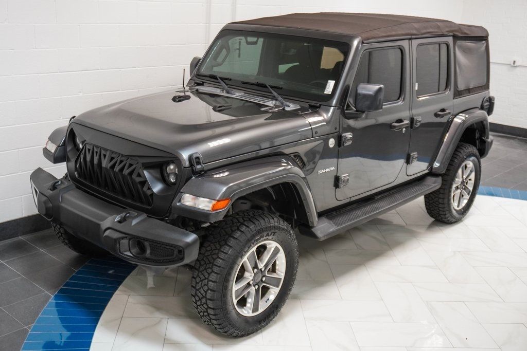 2018 Jeep Wrangler Unlimited Sahara photo 13