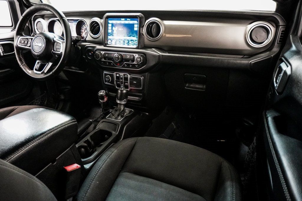 2018 Jeep Wrangler Unlimited Sahara photo 20