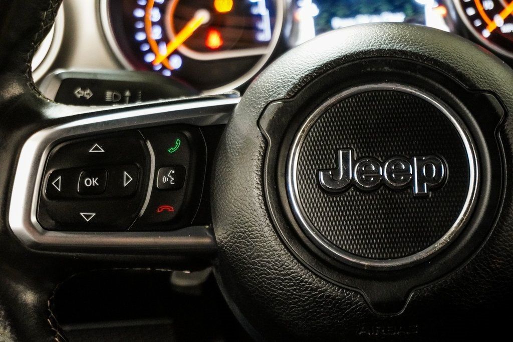 2018 Jeep Wrangler Unlimited Sahara photo 25