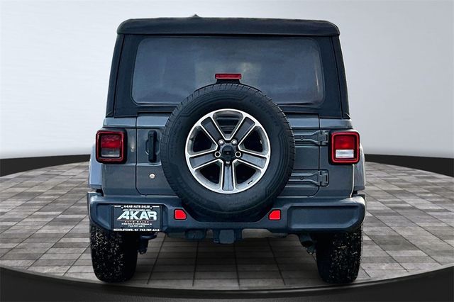 2018 Jeep Wrangler Unlimited Sahara 4x4 - 22951545 - 5