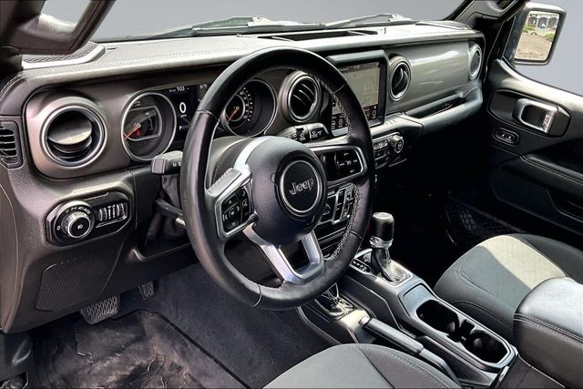 2018 Jeep Wrangler Unlimited Sahara 4x4 - 23054187 - 10