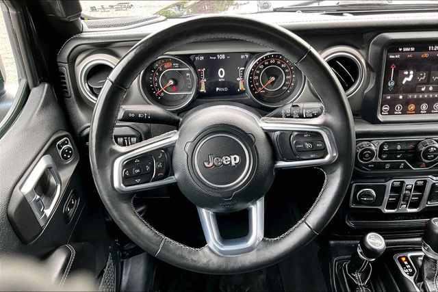 2018 Jeep Wrangler Unlimited Sahara 4x4 - 23054187 - 19