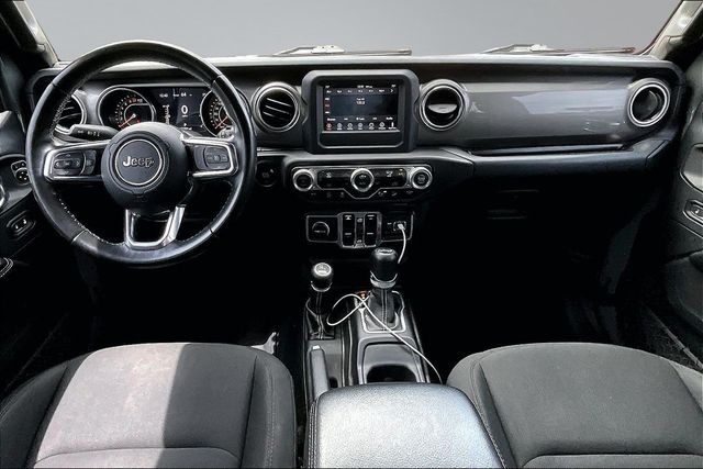 2018 Jeep Wrangler Unlimited Sahara 4x4 - 23070203 - 19