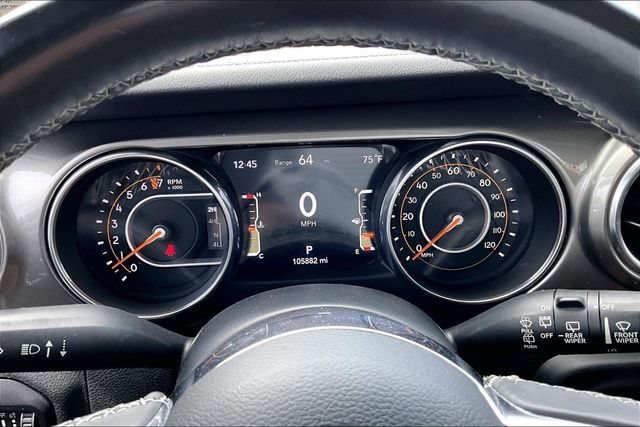 2018 Jeep Wrangler Unlimited Sahara 4x4 - 23070203 - 23