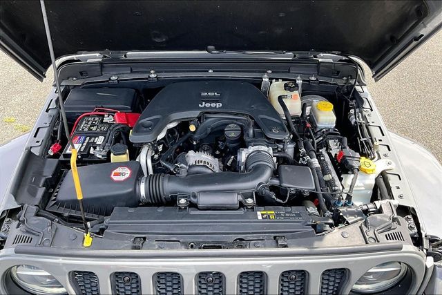 2018 Jeep Wrangler Unlimited Sahara 4x4 - 23070203 - 37