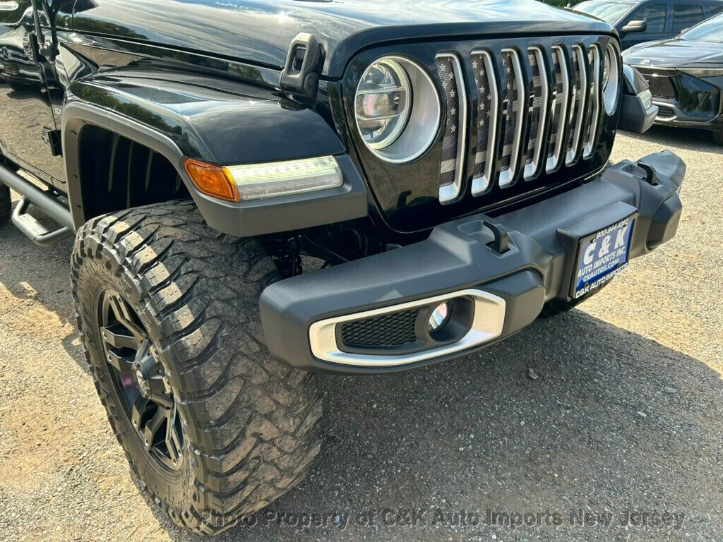 2018 Jeep Wrangler Unlimited Sahara photo 13