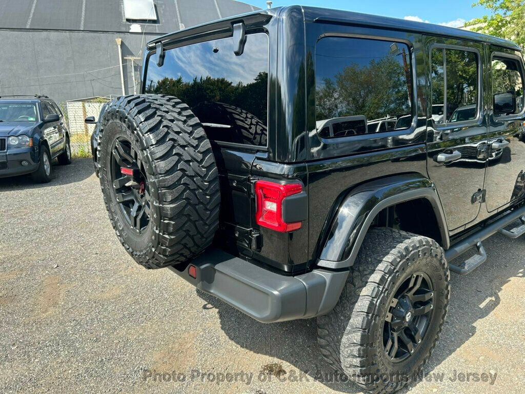 2018 Jeep Wrangler Unlimited Sahara photo 17