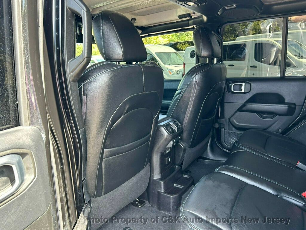 2018 Jeep Wrangler Unlimited Sahara photo 22