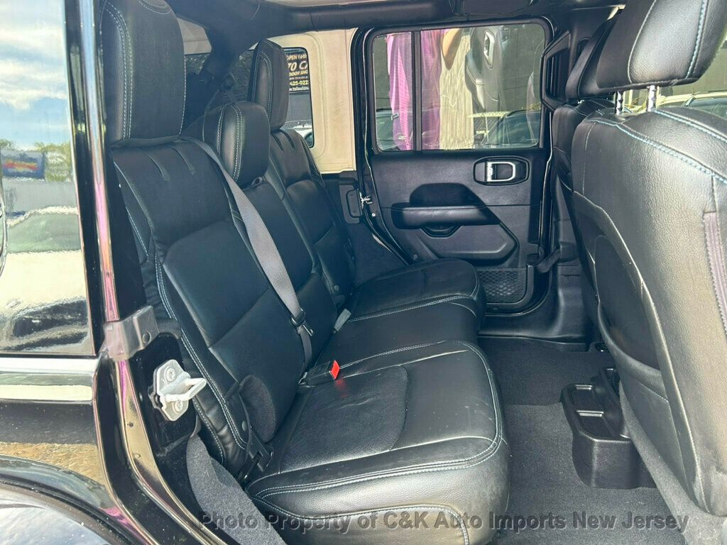 2018 Jeep Wrangler Unlimited Sahara photo 25