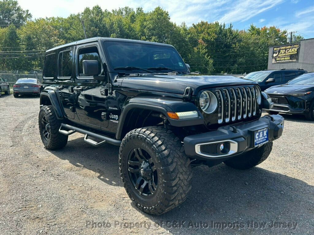 2018 Jeep Wrangler Unlimited Sahara photo 2