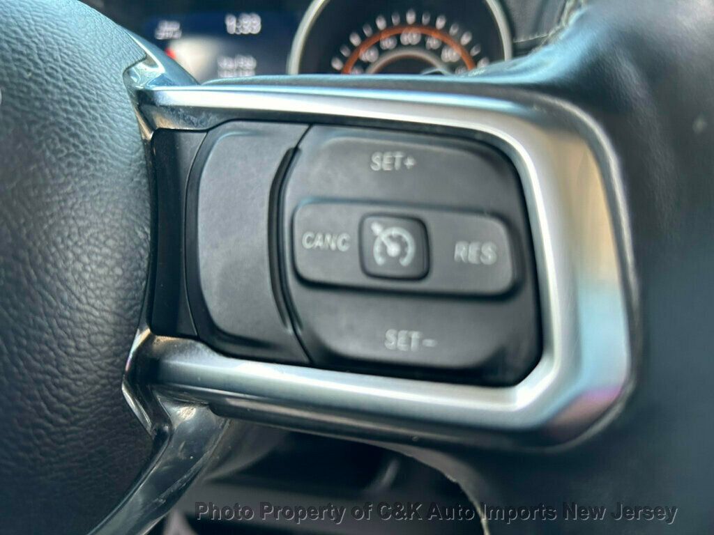 2018 Jeep Wrangler Unlimited Sahara photo 28