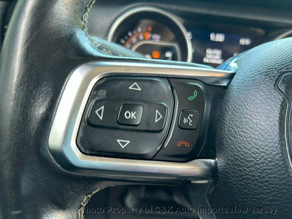 2018 Jeep Wrangler Unlimited Sahara photo 29