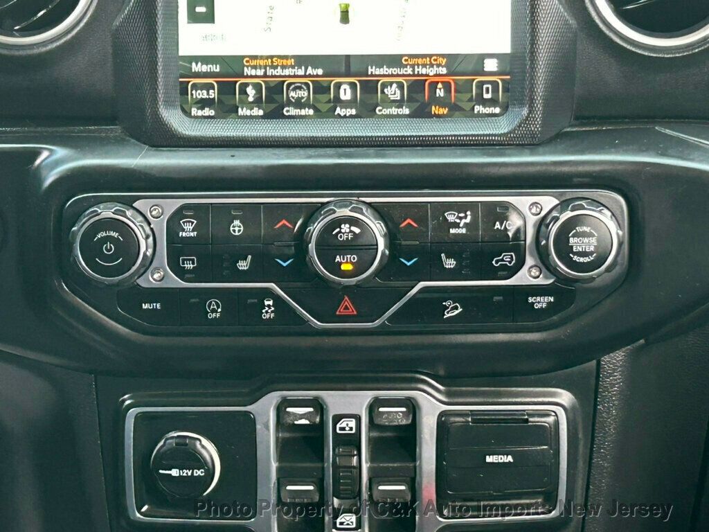2018 Jeep Wrangler Unlimited Sahara photo 35