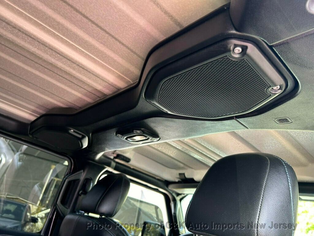 2018 Jeep Wrangler Unlimited Sahara photo 37