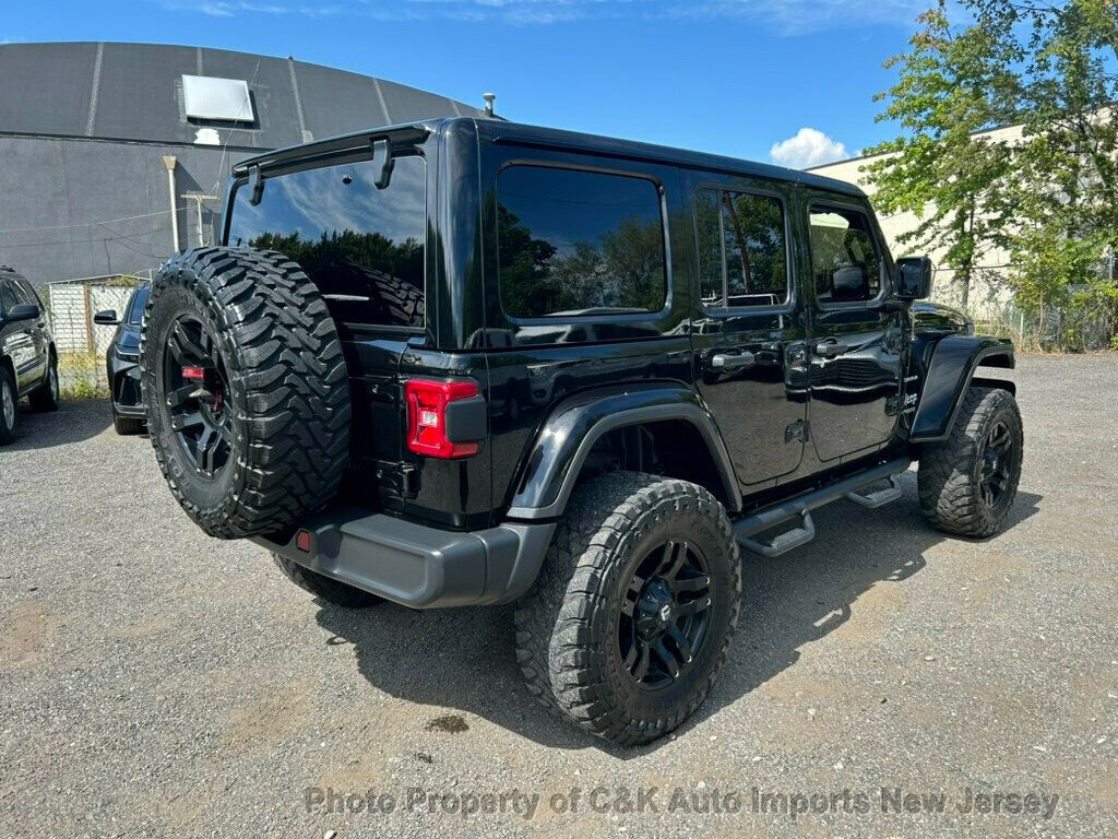 2018 Jeep Wrangler Unlimited Sahara photo 7