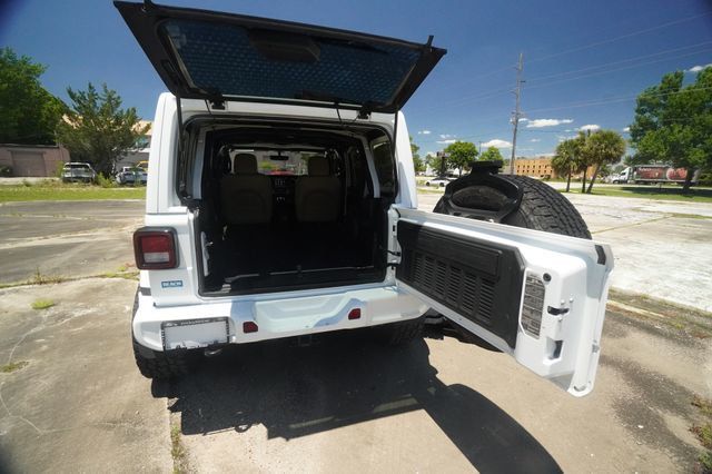 2018 Jeep Wrangler Unlimited Sahara 4x4 - 23033508 - 20