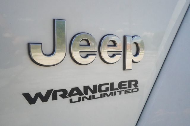 2018 Jeep Wrangler Unlimited Sahara 4x4 - 23033508 - 31