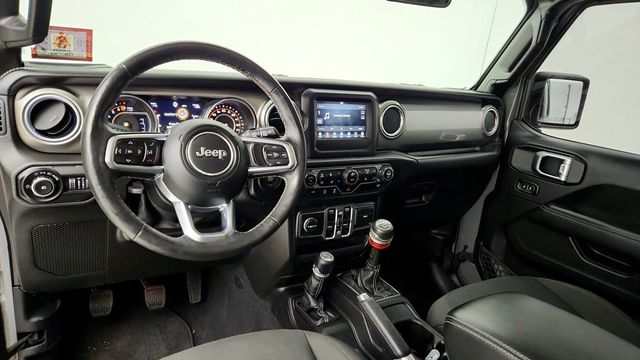 2018 Jeep Wrangler Unlimited Sahara 4x4 w/ Alpine Audio, Hardtop, 18'' Wheels & LED Lighting - 22950897 - 11