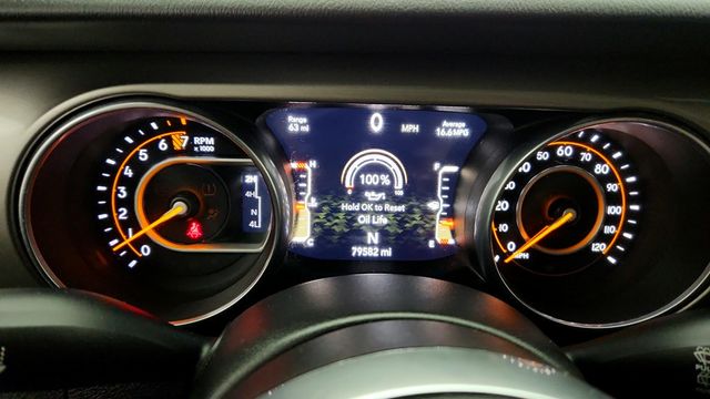 2018 Jeep Wrangler Unlimited Sahara 4x4 w/ Alpine Audio, Hardtop, 18'' Wheels & LED Lighting - 22950897 - 13