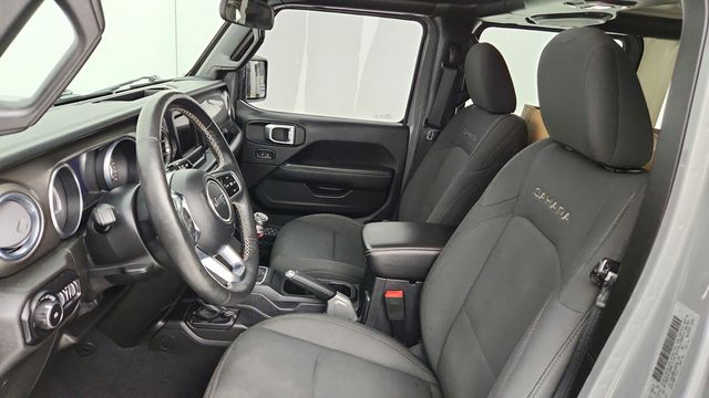 2018 Jeep Wrangler Unlimited Sahara 4x4 w/ Alpine Audio, Hardtop, 18'' Wheels & LED Lighting - 22950897 - 19