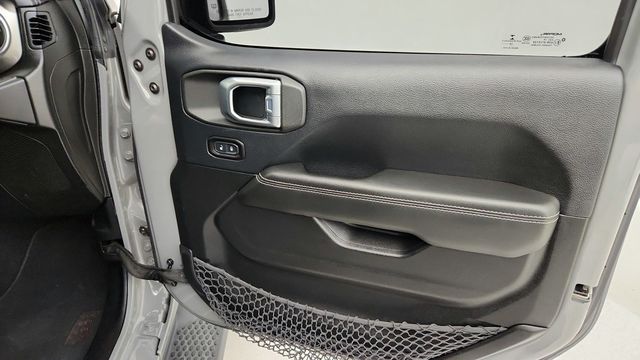 2018 Jeep Wrangler Unlimited Sahara 4x4 w/ Alpine Audio, Hardtop, 18'' Wheels & LED Lighting - 22950897 - 24