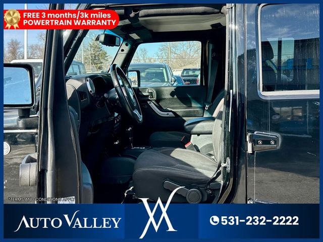 2018 Jeep Wrangler Unlimited Sahara (JK) Sport Utility 4D - 22986177 - 12