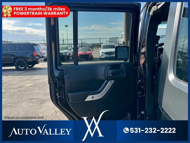 2018 Jeep Wrangler Unlimited Sahara (JK) Sport Utility 4D - 22986177 - 19