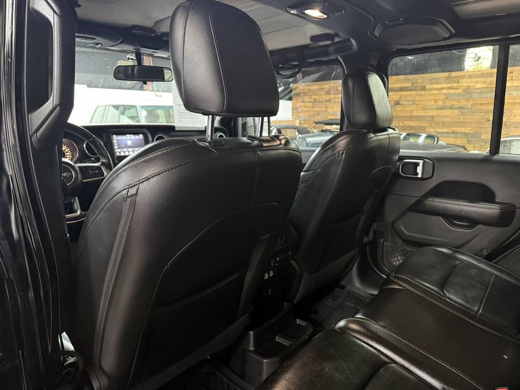 2018 Jeep Wrangler Unlimited Sahara Pkg/LeatherSeats/3" Fox Lift/XRC Front Bumper/Rear Camera - 23074407 - 20