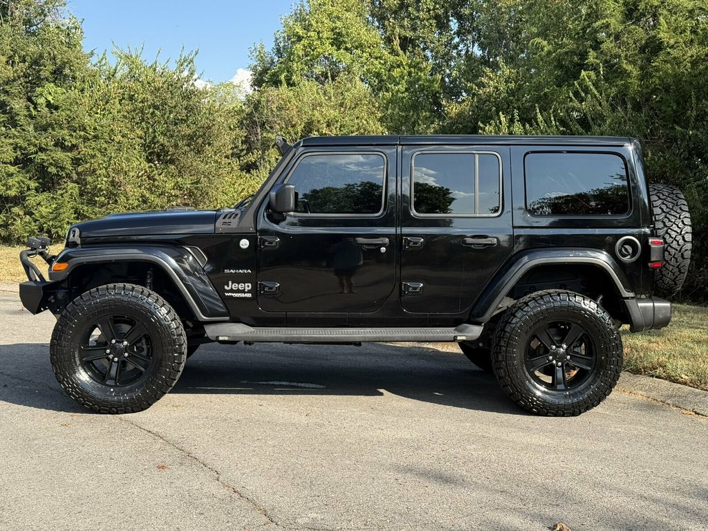 2018 Jeep Wrangler Unlimited Sahara Pkg/LeatherSeats/3" Fox Lift/XRC Front Bumper/Rear Camera - 23074407 - 2
