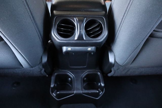 2018 Jeep Wrangler Unlimited Sport 4x4 - 22936128 - 31