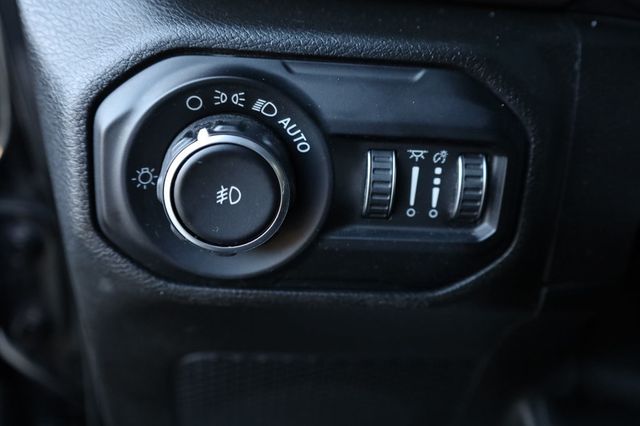 2018 Jeep Wrangler Unlimited Sport 4x4 - 22936128 - 42