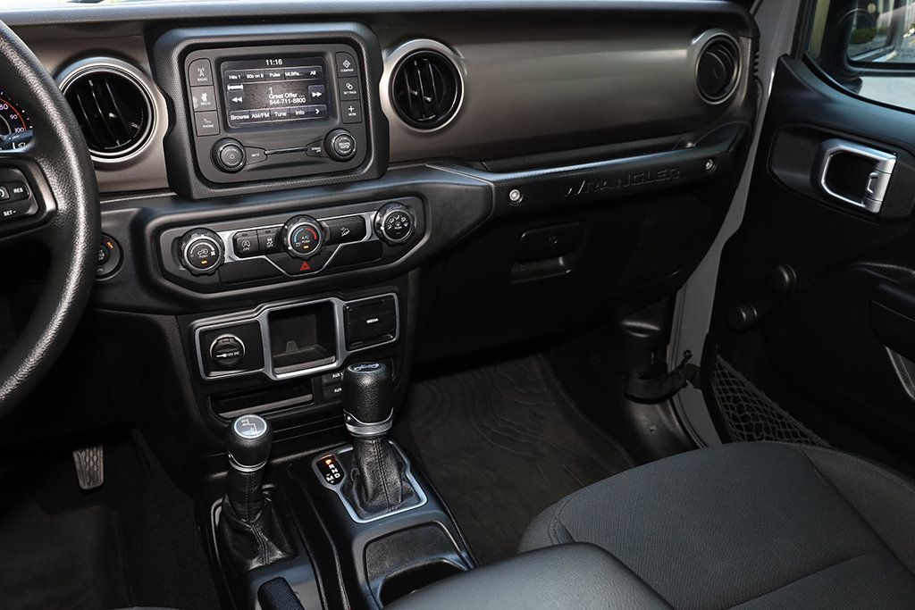 2018 Jeep Wrangler Unlimited Sport 4x4 - 23025001 - 9