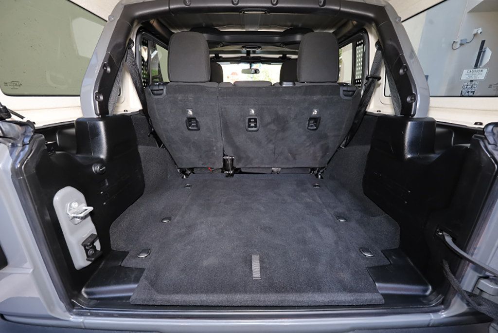 2018 Jeep Wrangler Unlimited Sport 4x4 - 23025001 - 45