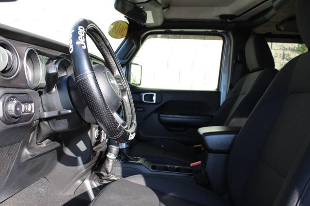 2018 Jeep Wrangler Unlimited Sport 4x4 4dr SUV (midyear release) - 22917083 - 10