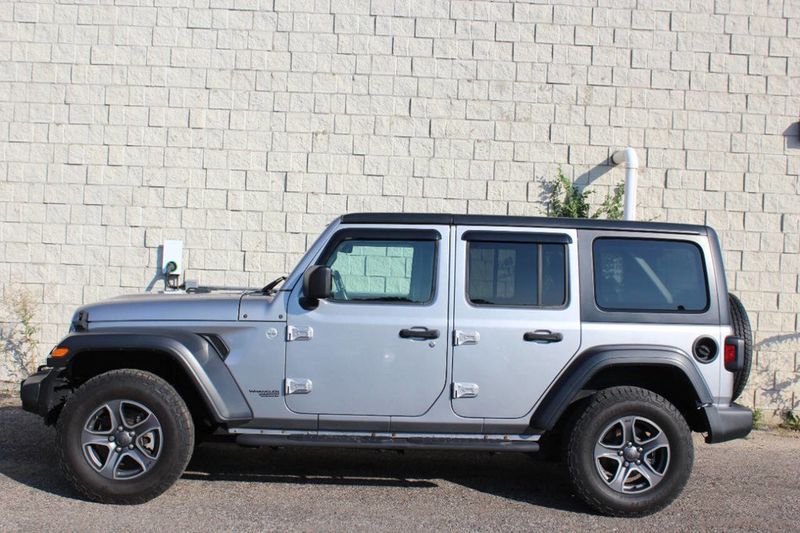 2018 Jeep Wrangler Unlimited Sport 4x4 4dr SUV (midyear release) - 22917083 - 1
