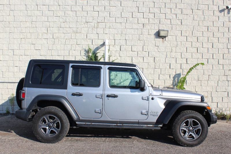 2018 Jeep Wrangler Unlimited Sport 4x4 4dr SUV (midyear release) - 22917083 - 5