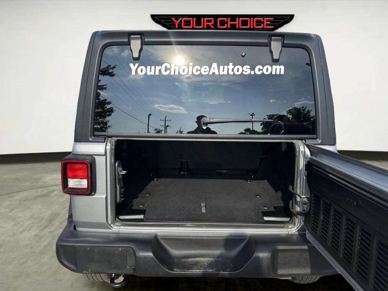 2018 Jeep Wrangler Unlimited Sport 4x4 4dr SUV (midyear release) - 23055256 - 16