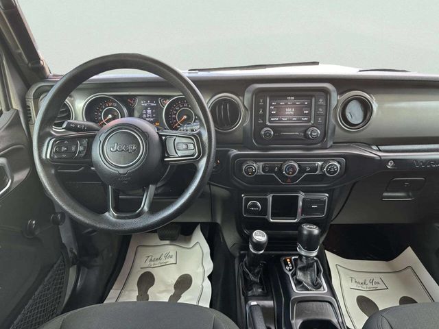 2018 Jeep Wrangler Unlimited Sport 4x4 4dr SUV (midyear release) - 23055256 - 21