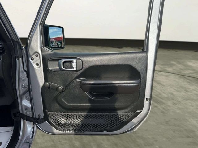 2018 Jeep Wrangler Unlimited Sport 4x4 4dr SUV (midyear release) - 23055256 - 28